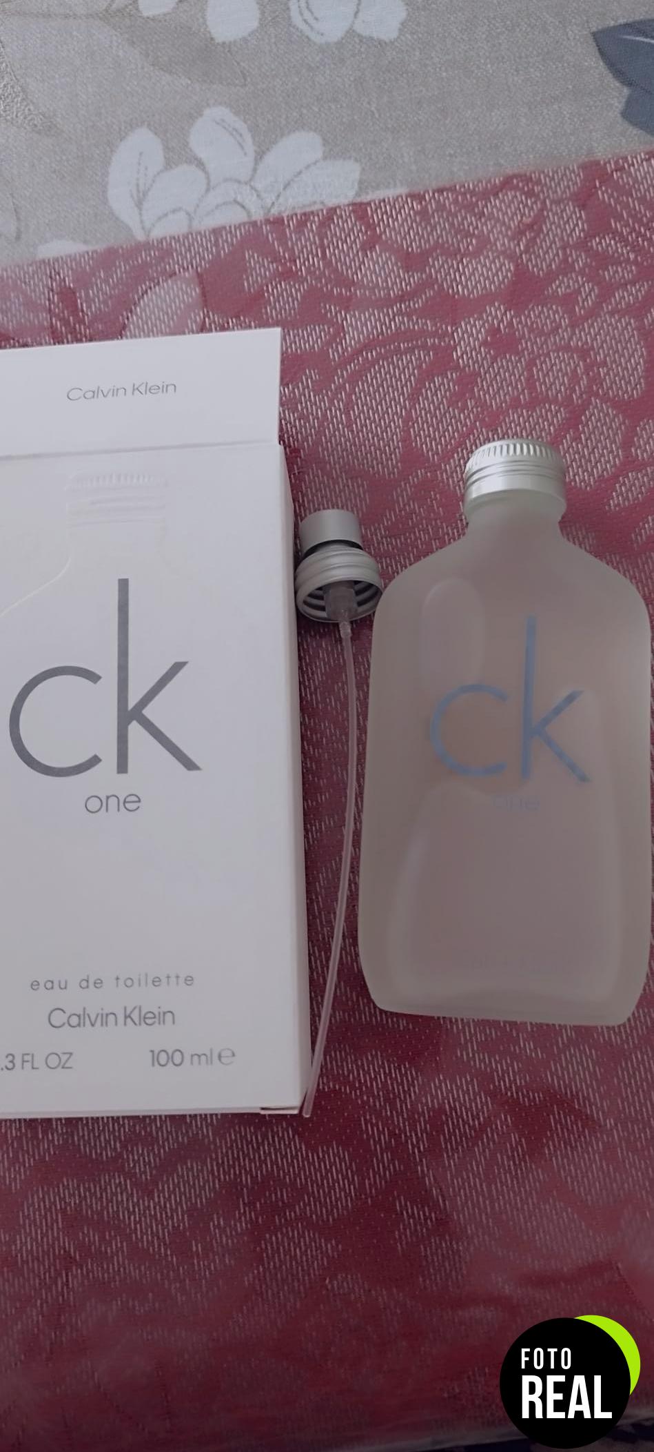 ck-one-perfume-calvin-klein-foto-2